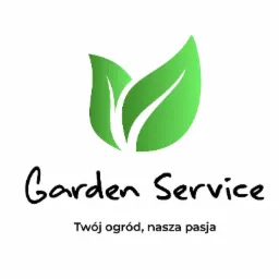 Logo firmy Garden Service z Rzeszowa, przedstawiające dwa zielone liście i hasło 'Twój ogród, nasza pasja'.