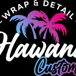Logo firmy Hawana Customs Wrap & Detail z gradientowymi palmami na czarnym tle.