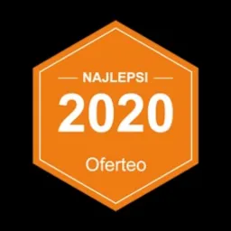 Pomarańczowa odznaka Oferteo 'Najlepsi 2020' na czarnym tle.