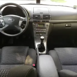 Pranie tapicerki i czyszczenie wnętrza.