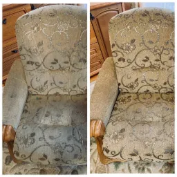 Fotel z wzorzystą tapicerką, widok przed i po czyszczeniu, prezentujący wyraźną różnicę w wyglądzie i usunięciu zabrudzeń.