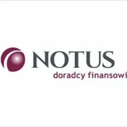 Logo firmy Notus Doradcy Finansowi na białym tle, z charakterystycznym symbolem kulistym w kolorze burgundowym i napisem 'NOTUS doradcy finansowi' w kolorze czerwonym.