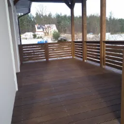 Wykonujemy tarasy balustrady drewniane .