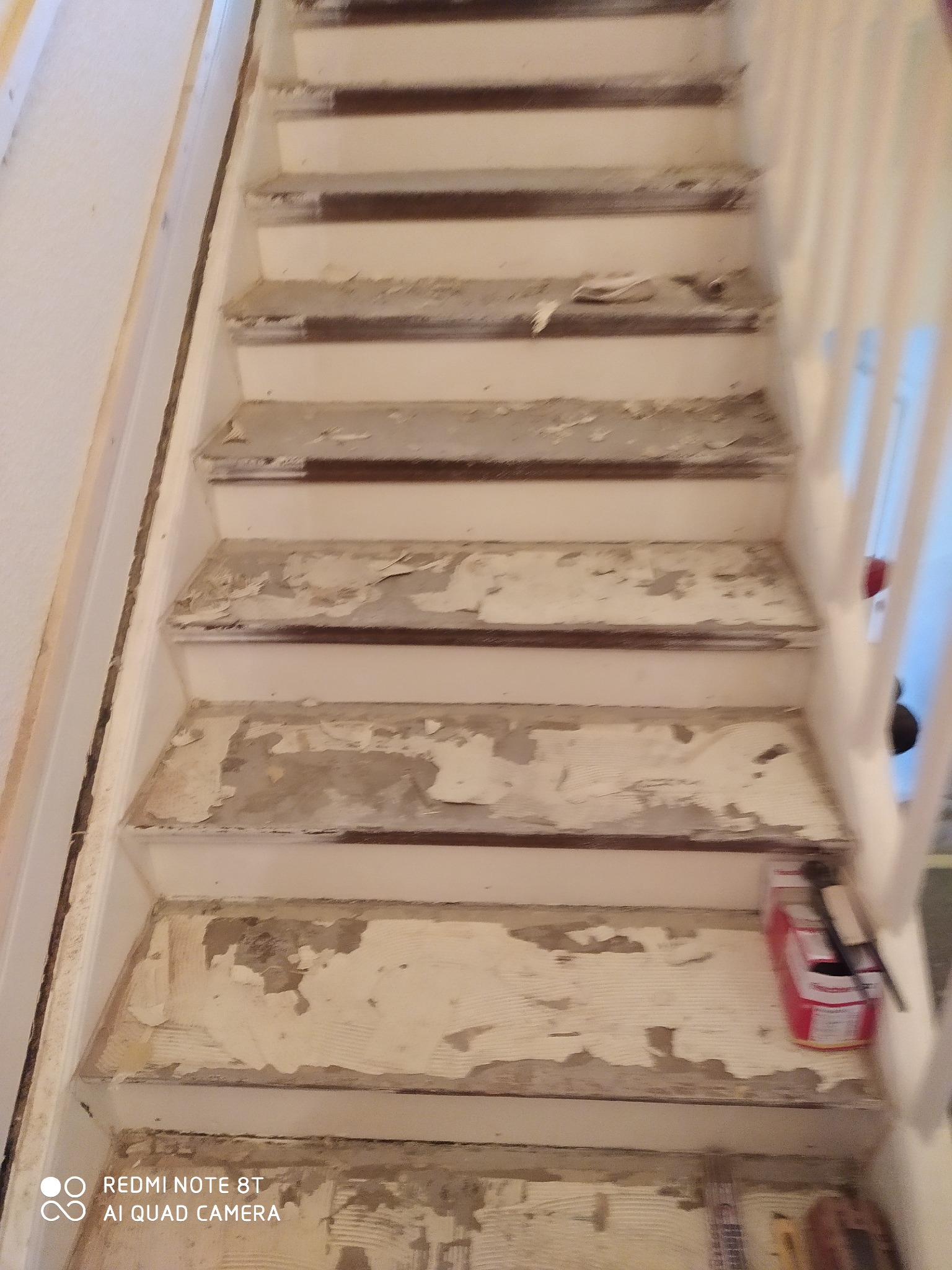 Renowacja schodów drewnianych