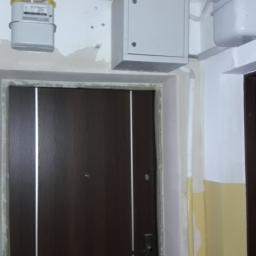 Adrian Maśny - Wymiana i obróbka drzwi wejściowych