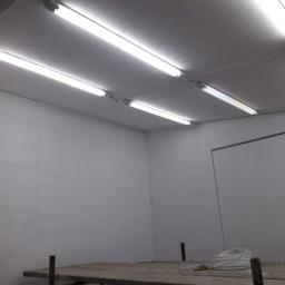 Adrian Maśny - Oświetlenie lampy elektryka