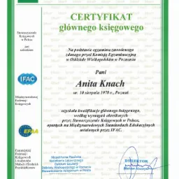 Certyfikat głównego księgowego Stowarzyszenia Księgowych w Polsce dla Anity Knach, wydany w Poznaniu 14 maja 2013 roku, z podpisem dyrektora Mariusza Noworyty i numerem rejestru 2529/2013/19.