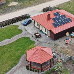 Słodków Kolonia

Moc całej instalacji fotowoltaicznej - 4,34 kW
Model inwertera - SOLAR EDGE
Rodzaj paneli fotowoltaicznych - SHARP
Ilość modułów fotowoltaicznych - 14