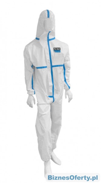 Biały kombinezon ochronny z niebieskimi paskami na manekinie, widoczne logo 'Pin Med' na klatce piersiowej.