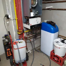 Czyszczenie kamienia kotłowego w Vitodens 200