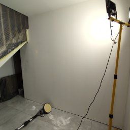 Ścianka działowa dzieląca pomieszczenie