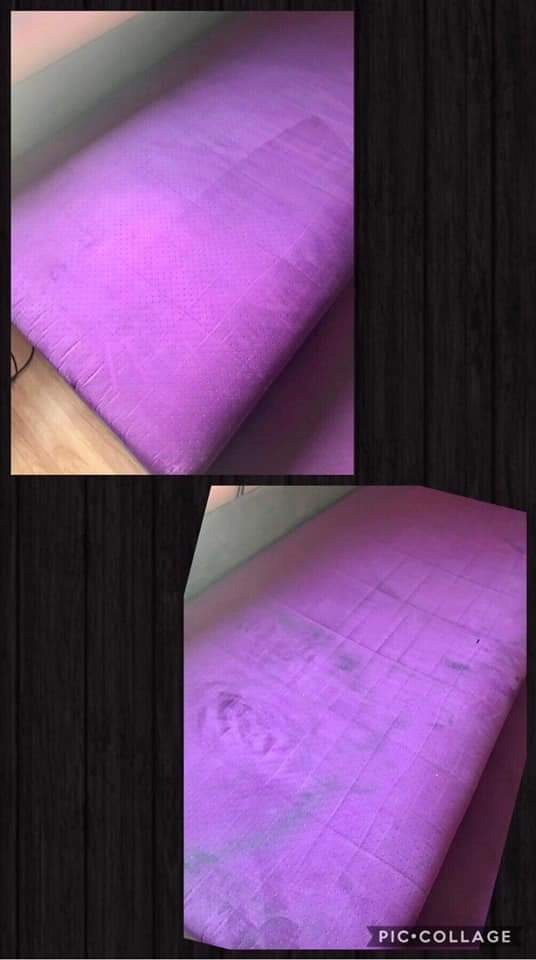 Dwa ujęcia tego samego fioletowego materaca: jedno przed, drugie po czyszczeniu, ukazujące różnicę w odcieniu i usunięte plamy.