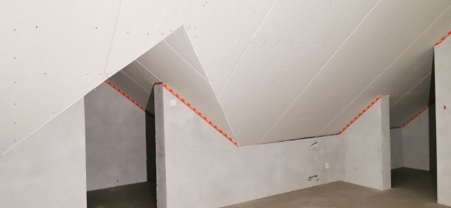 łączenia zawsze na taśmę ślizgową.