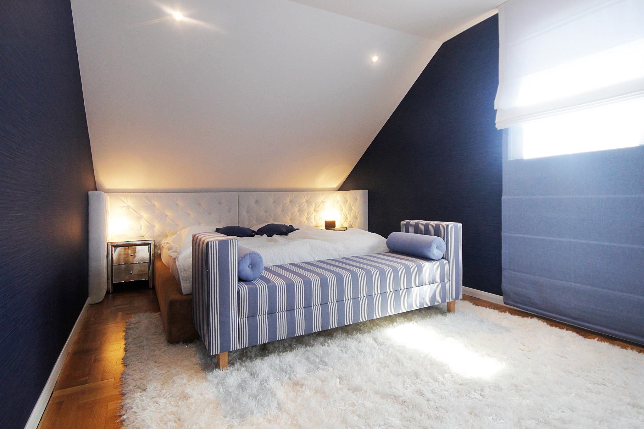 Sypialnia w domu jednorodzinnym