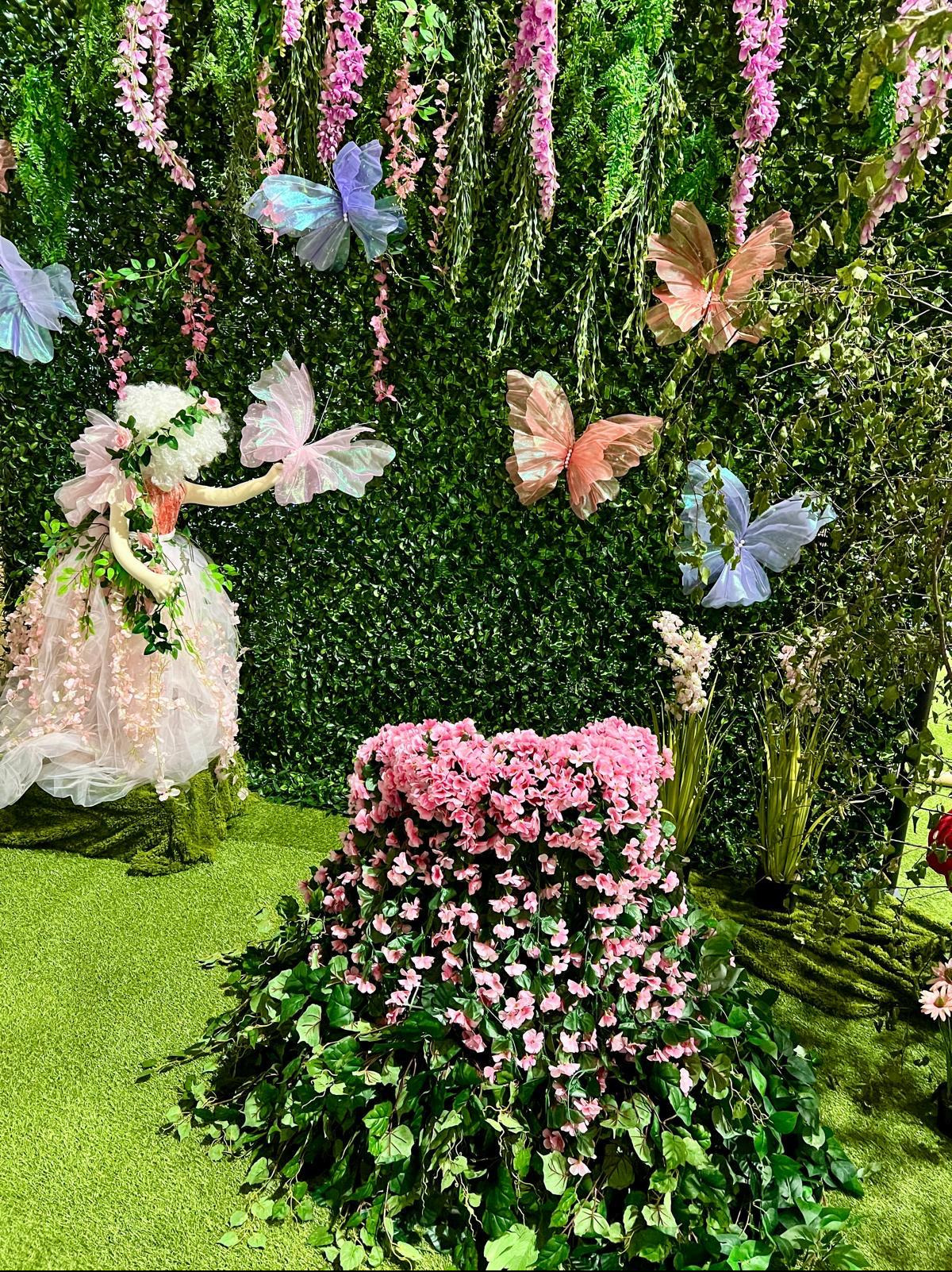 Tajemniczy las wróżek - motyle, ścianka zieleni, spódnica do zdjęć.