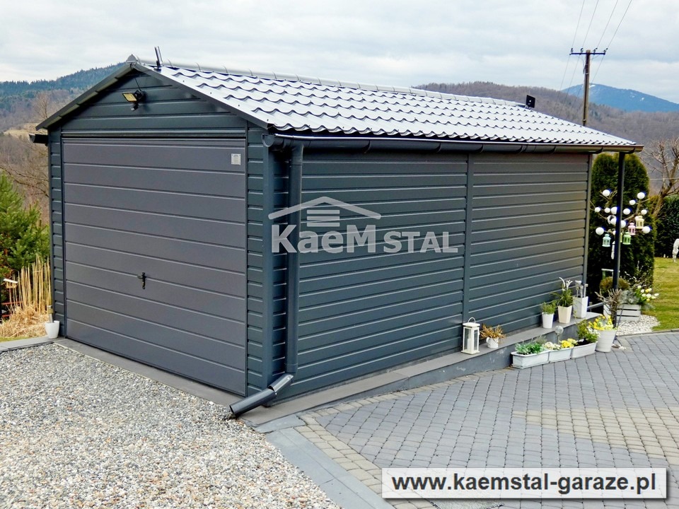 Garaż 3,5x5 Kolor Grafit 7016 Brama Grafit 7024 Dach Grafit 7016