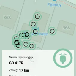Ekran aplikacji EcoShare z mapą dostępnych hulajnóg elektrycznych, numerem rejestracyjnym GD 417R, zasięgiem 17 km, stanem baterii i ceną 0,69 zł/min.