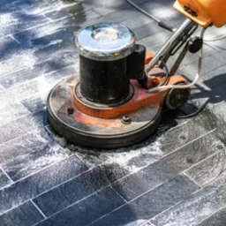 Mycie maszynowe podł&oacute;g