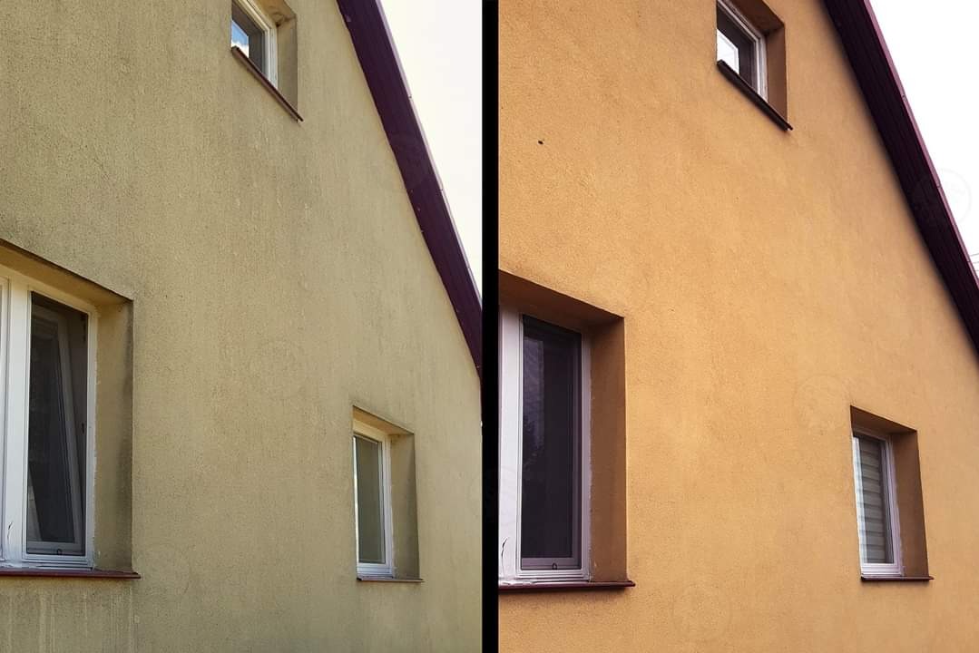 Porównanie fragmentu elewacji domu przed i po zabiegu czyszczenia; po prawej stronie odświeżony, pomarańczowy odcień, po lewej stronie widoczne zabrudzenia i żółtawy kolor.