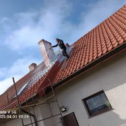 Do naszej oferty dodajemy usługę ,,mycie dachów' Zapraszamy do kontaktu.