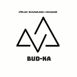 Logo firmy BUD-KA z napisem 'Usługi Budowlano-Dachowe' i graficznym przedstawieniem dwóch połączonych trójkątów, sugerujących kształt dachu.