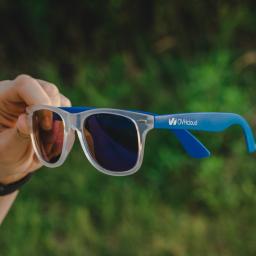 Okulary z logiem firmy