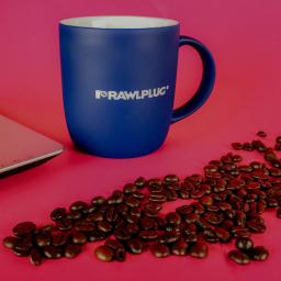 Kubek z logiem firmy