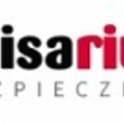 Logo firmy Polisarium Ubezpieczenia z czarnym napisem 'Polisarium' i czerwonym 'ium', pod spodem szary napis 'UBEZPIECZENIA'.