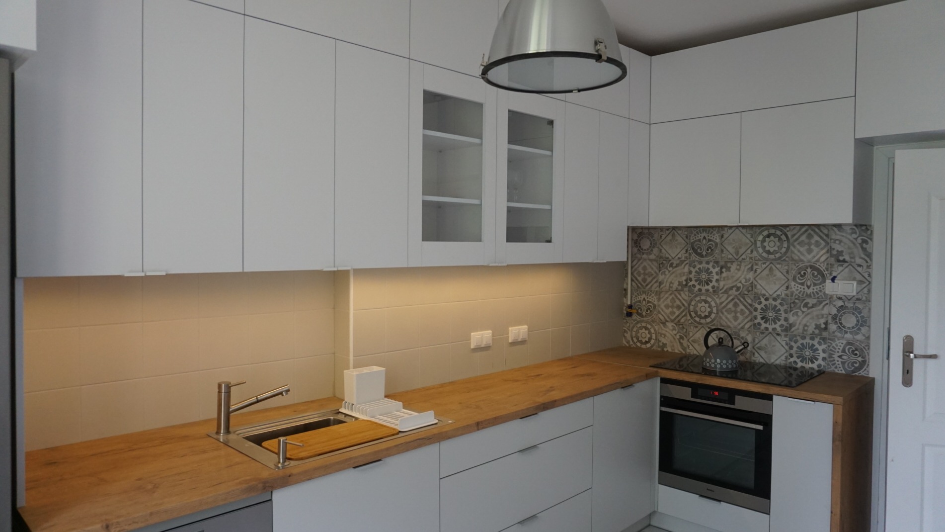 Kuchnia w kamienicy z 1925 roku Warszawa Ochota