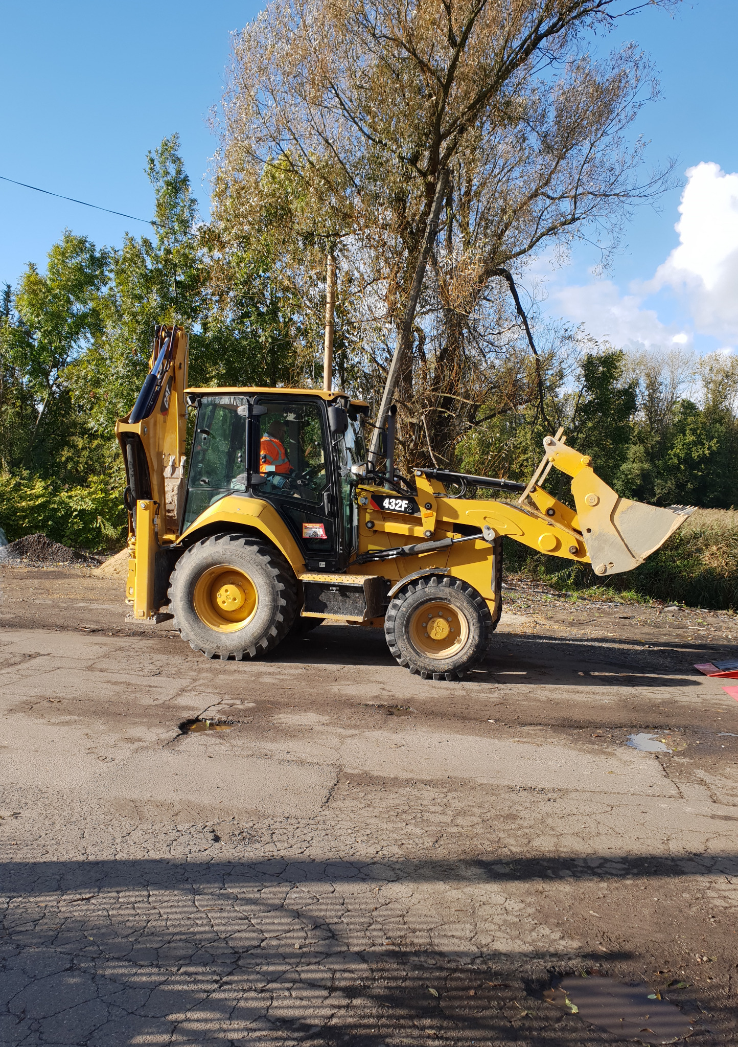 Nasz sprzęt koparko-ładowarka