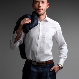 STUDIO FOTOGRAFII ARTYSTYCZNEJ. LAURA BĄK - Twoja prezencja mówi, zanim jeszcze wypowiesz słowo.