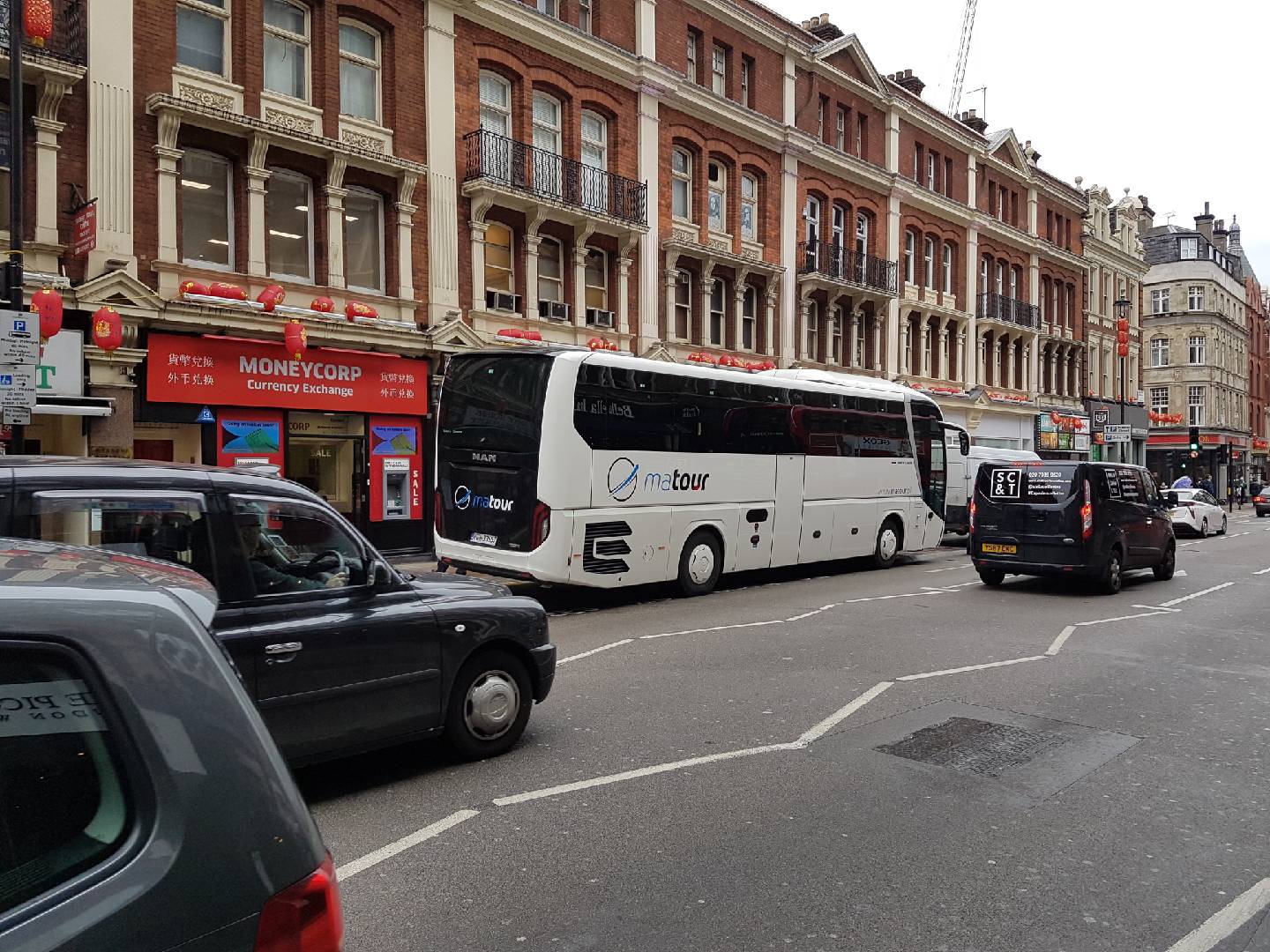 Nasz autokar w Londynie