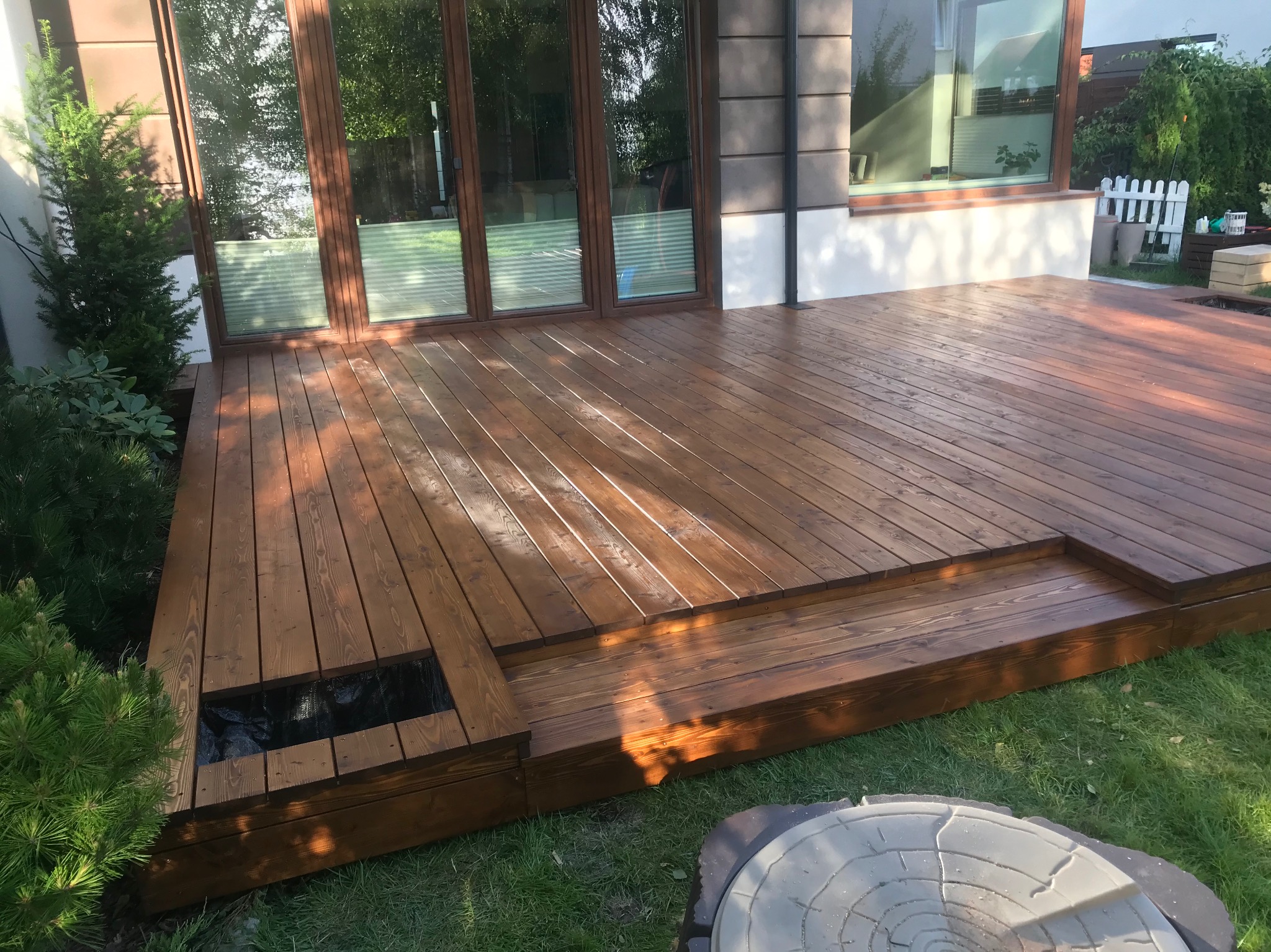 Taras z modrzewia europejskiego