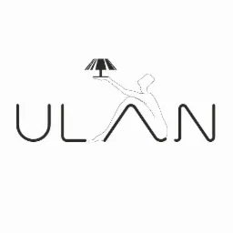 Minimalistyczne logo firmy o nazwie ULANN, przedstawiające sylwetkę siedzącej osoby trzymającej lampę.