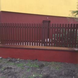 Malowanie elewacji zewnętrznej i ogrodzenia.