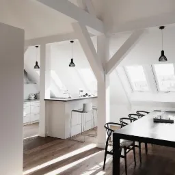 Aranżacja zapuszczonego poddasza.