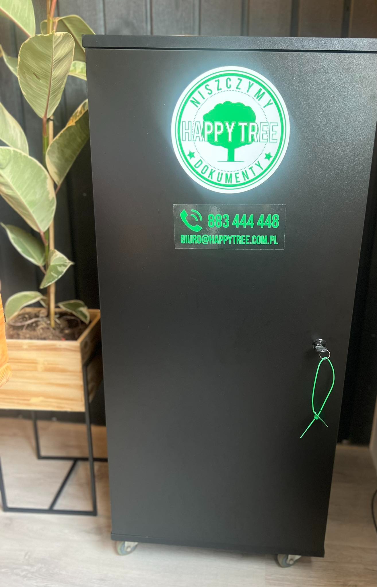 Oferujemy usługę cyklicznego odbioru dokumentów Eco-Box.