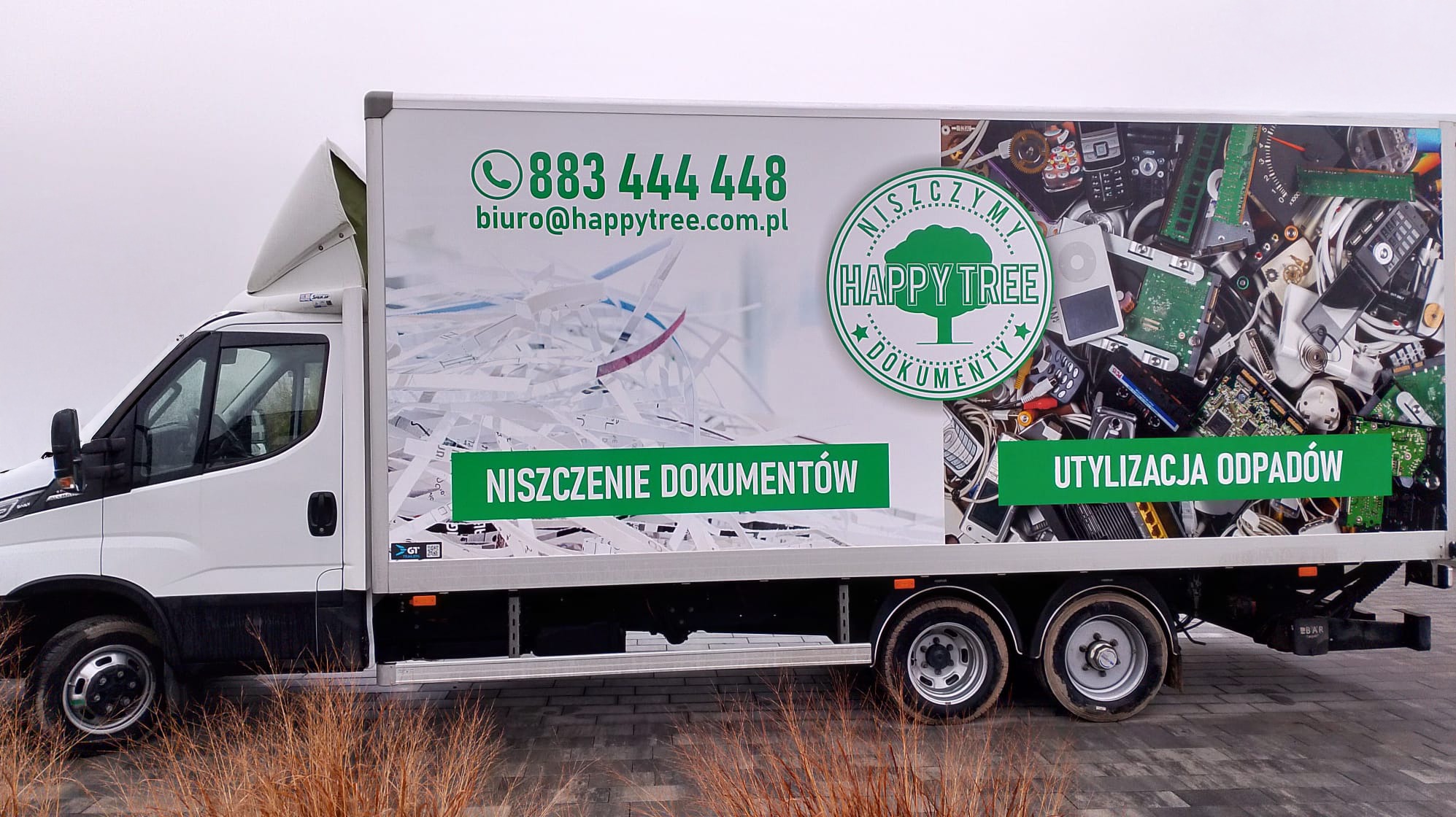 Naszą flotę zasiliło jedno z 4 takich aut w Polsce. Nowiutkie IVECO BI-COMBI gotowe do pracy!