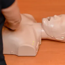 Szkolenia w zakresie pierwszej pomocy