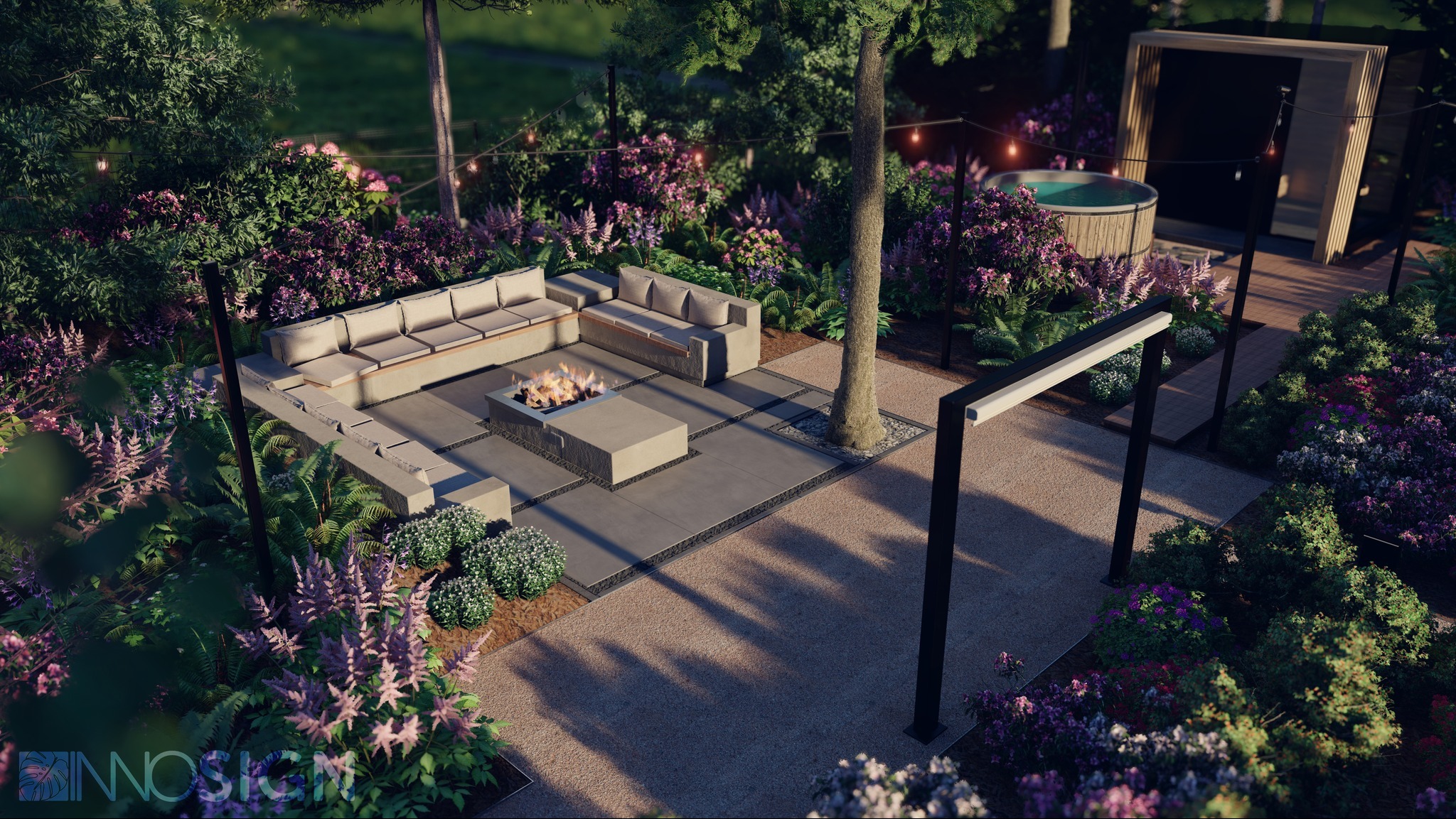 Wizualizacja ogrodu z betonowym narożnikiem z poduchami, paleniskiem, jacuzzi i sauną, otoczona kwitnącymi roślinami i oświetlona girlandami żarówek.