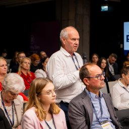 Konferencja medyczna - pytanie z publiczności