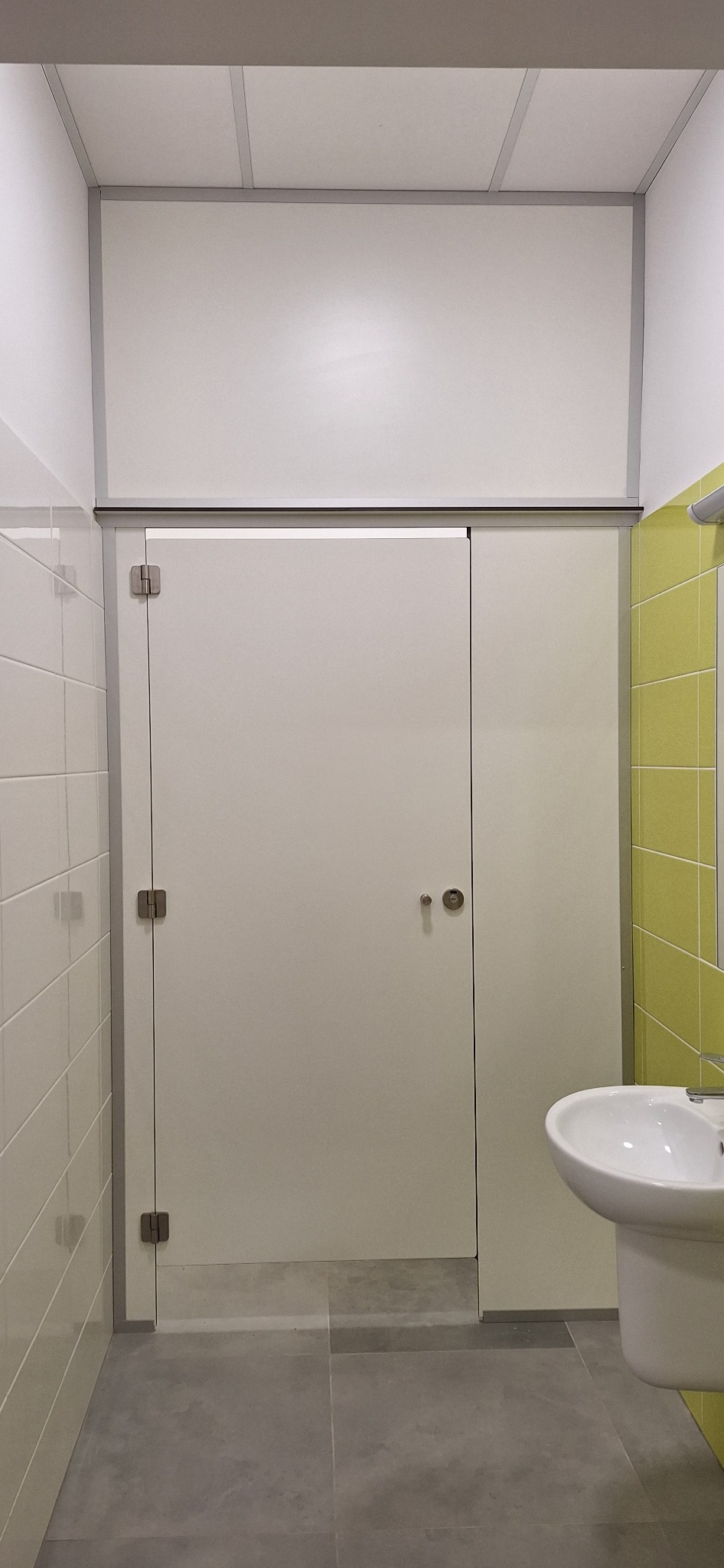 Zabudwoa z Wypełnieniem do Pełnej Wysokośći Pomieszczenia