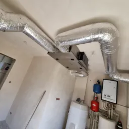 Montaż rekuperacji / wentylacji z odzyskiem ciepła.