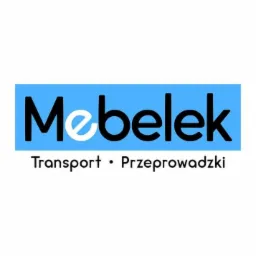 Logo firmy transportowej Mebelek z nazwą na błękitnym tle, oferującej transport i przeprowadzki.