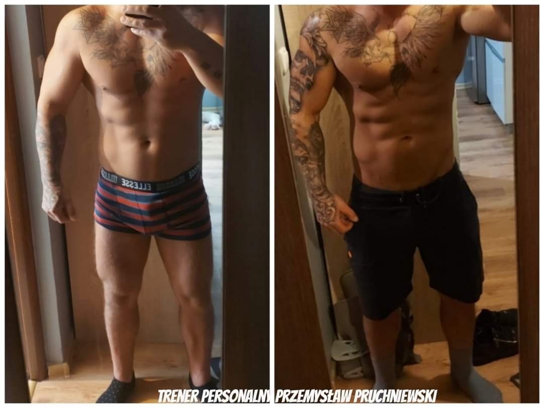 Porównanie sylwetki mężczyzny przed i po treningach, widoczne zmiany w muskulaturze brzucha i ramion, tatuaże na ramionach i klatce piersiowej.