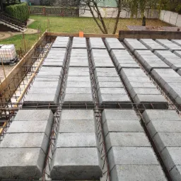 Wypełnienie stropu pustakami