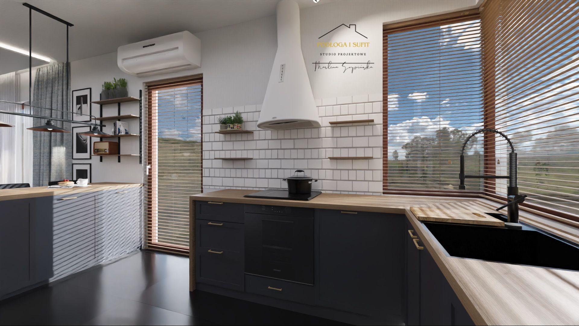 Wizualizacja kuchni w stylu nowoczesnym z czarnymi szafkami, drewnianym blatem i białymi płytkami na ścianie. Widoczne okno z żaluzjami, czarny zlew i bateria oraz wiszący okap. Na ścianie logo...