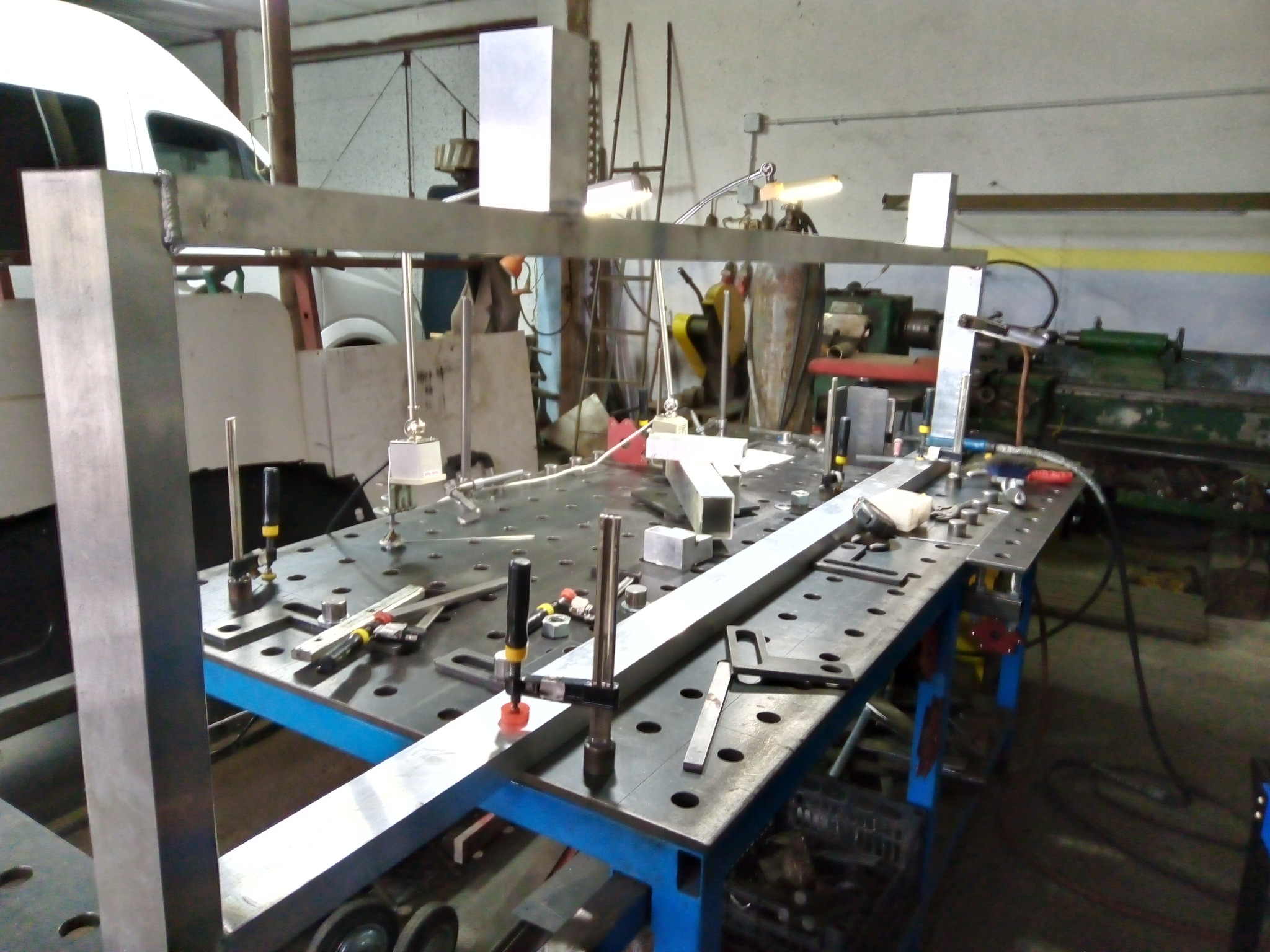 Rama pod reklamę alu spawanie