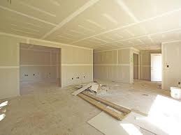 montaż płyt karton -gips na ścianach i sufitach