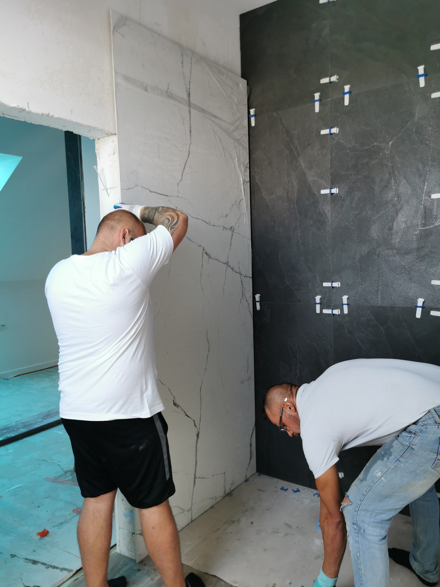 Układanie płytek wiwlkl formatowych 260x120 cm